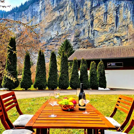 Bellevue Beautiful Waterfall View&garden Lauterbrunnen