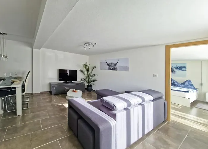 Daire Bellevue Beautiful Waterfall View And Garden Lauterbrunnen